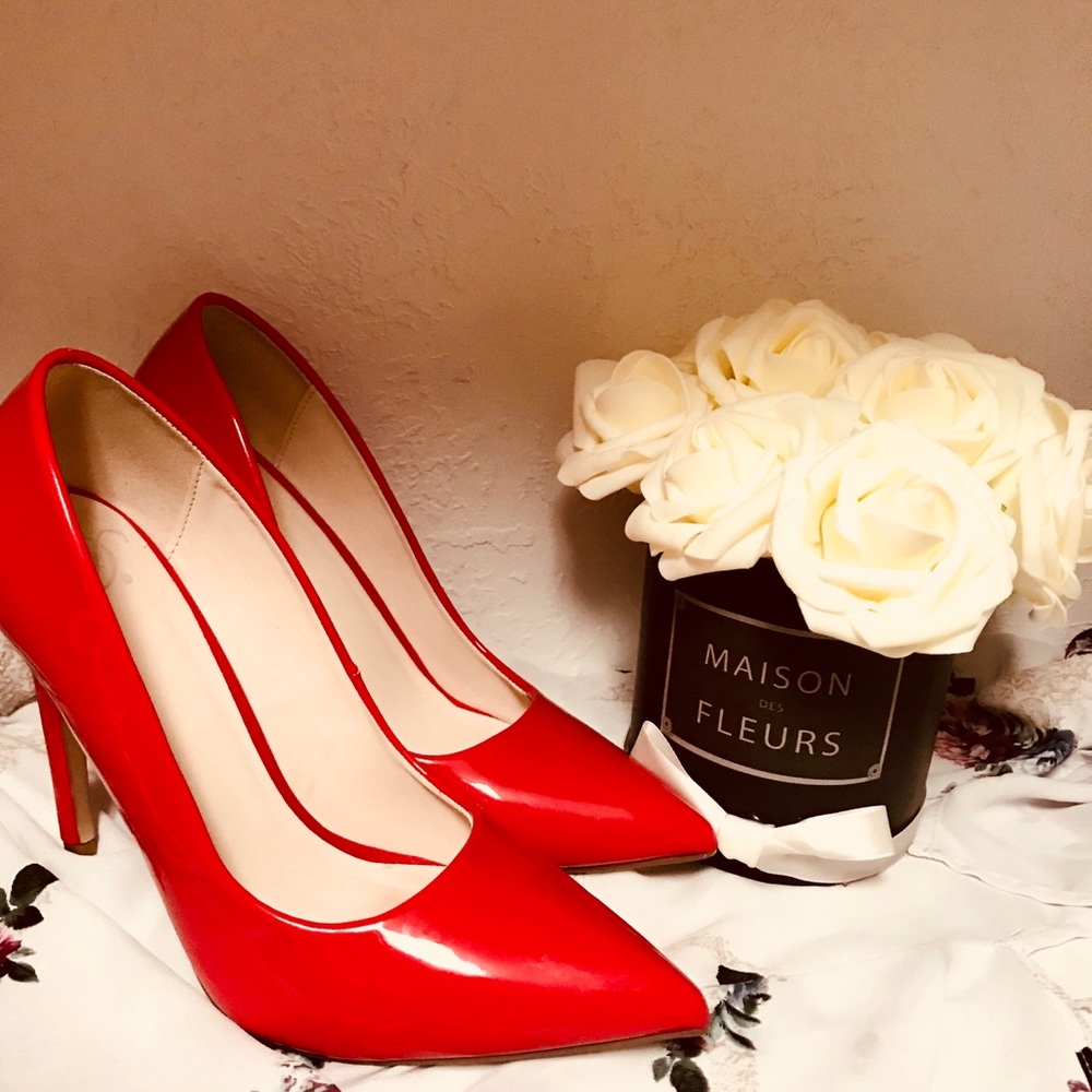 Red heels - Picture 2 of 4